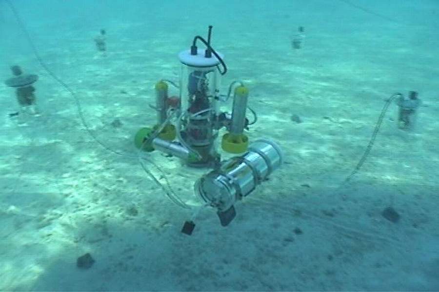 Underwater Robots - TheOldRobots.Org